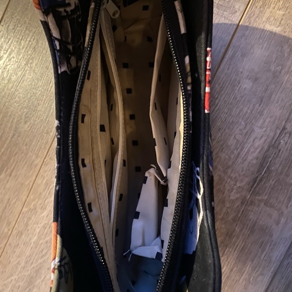 Y2K amazing purse w football helmets&rhinestones - Picture 7 of 7